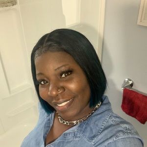 Meet your Posher, Kym